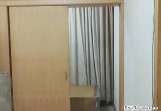南林榆园 三楼 小卧压一付二 月租600包暖气物业 水电费。 - 克拉玛依28生活网 klmy.28life.net